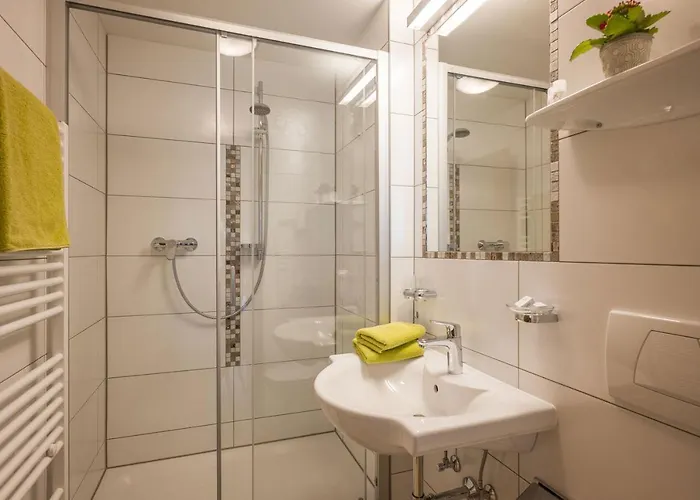 ゲストハウス Hinterholzer