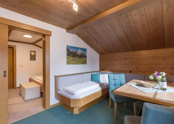 Hinterholzer בית הארחה 3*